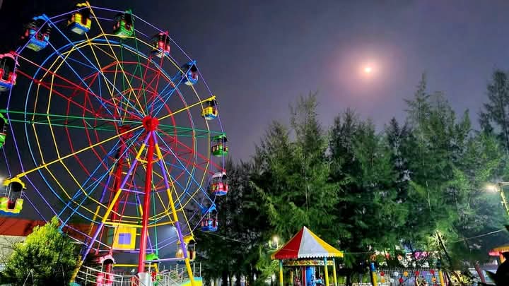 পর্যটককে মারধর করে মোবাইলসহ নগদ টাকা লুট