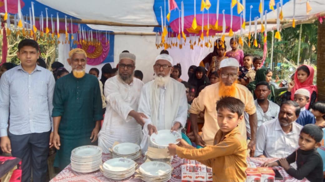 দক্ষিণ আইচা কো-ইড প্রাথমিক বিদ্যালয়ে বার্ষিক ক্রীড়া প্রতিযোগিতা