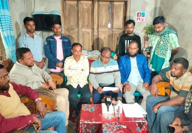 ভোলায় স্বেচ্ছাসেবক দলের শুভেচ্ছা মিছিলে হামলার প্রতিবাদে সংবাদ সম্মেলন