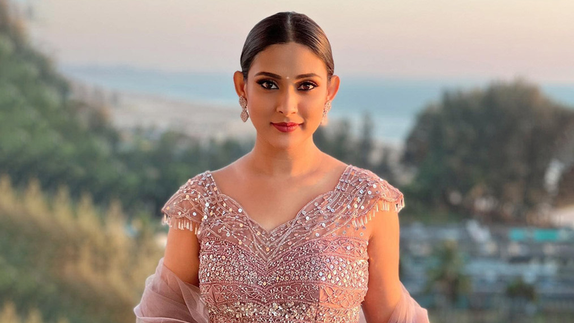 যুক্তরাজ্যের উৎসবে সেরা অভিনেত্রীর মনোনয়ন পেলেন মেহজাবীন