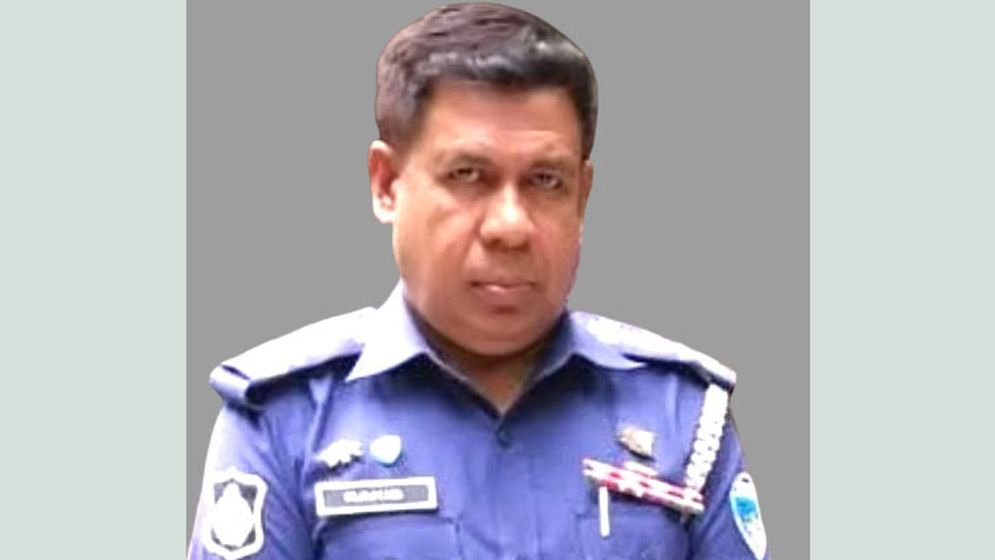 বাসা থেকে গুলিসহ পিস্তল চুরি, পুলিশ কর্মকর্তা ক্লোজড