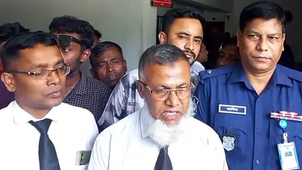 আছিয়া ধর্ষণ-হত্যা: ঢামেকের ২ চিকিৎসকের বিরুদ্ধে পরোয়ানা প্রস্তুত