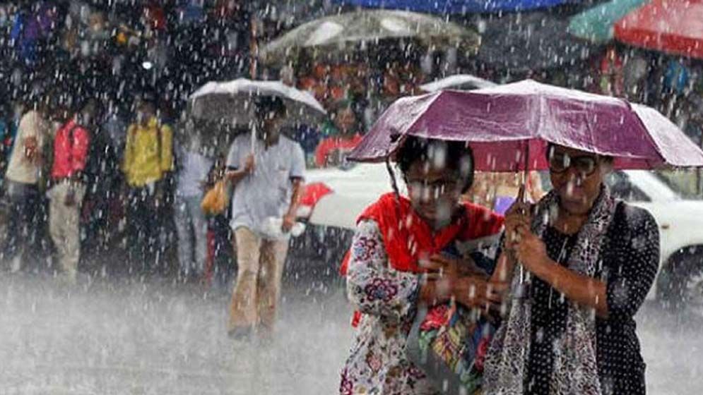 ৩ বিভাগে ৭২ ঘণ্টা ‘অতিভারি’ বৃষ্টির পূর্বাভাস