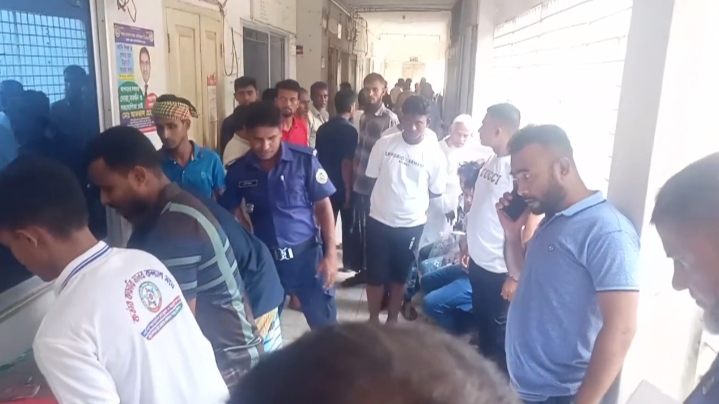 দ্রুতগতির মোটরসাইকেল কেড়ে নিল যুবকের প্রাণ