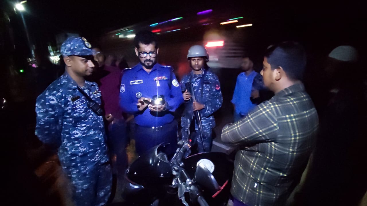 চরফ্যাশনে যৌথ বাহিনীর বিশেষ অভিযান