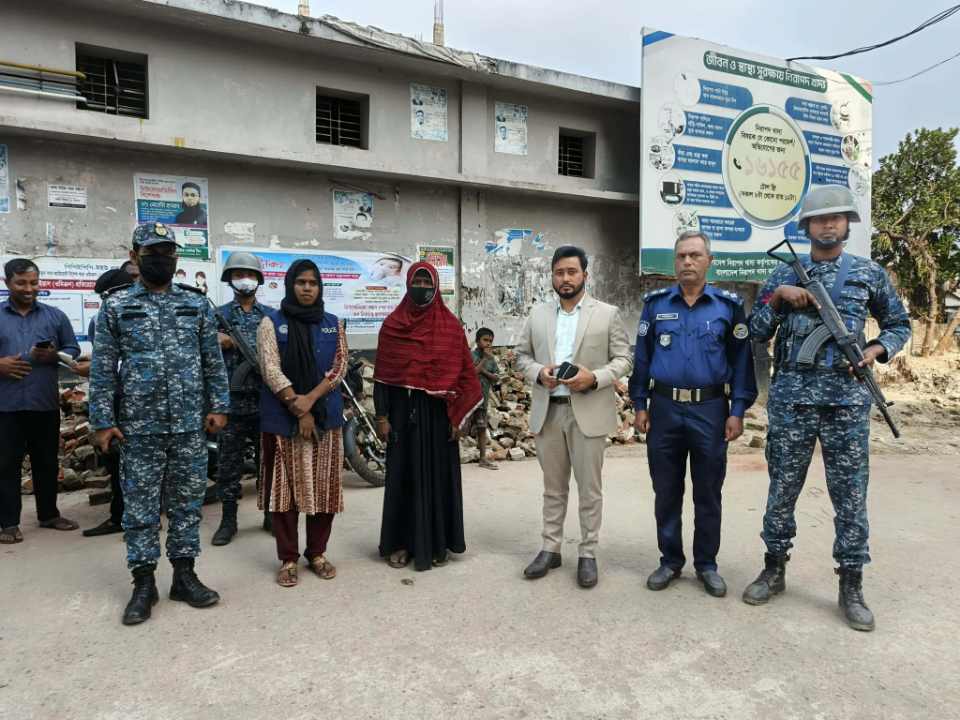 চরফ্যাশন স্বাস্থ্য কমপ্লেক্সে নারী দালালকে আটকের পর জরিমানা