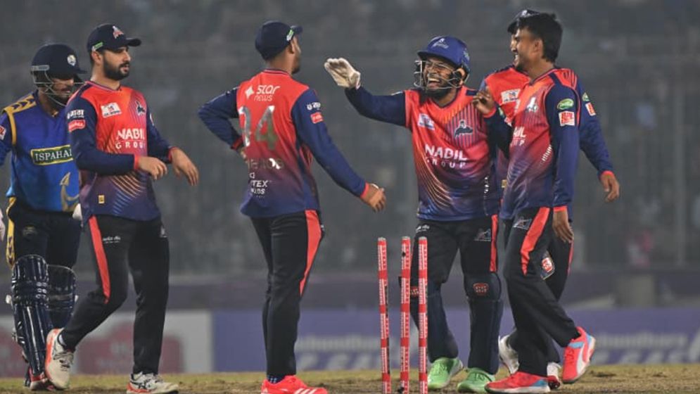 চট্টগ্রামকে হারিয়ে বিপিএলে ফের চ্যাম্পিয়ন রাজশাহী