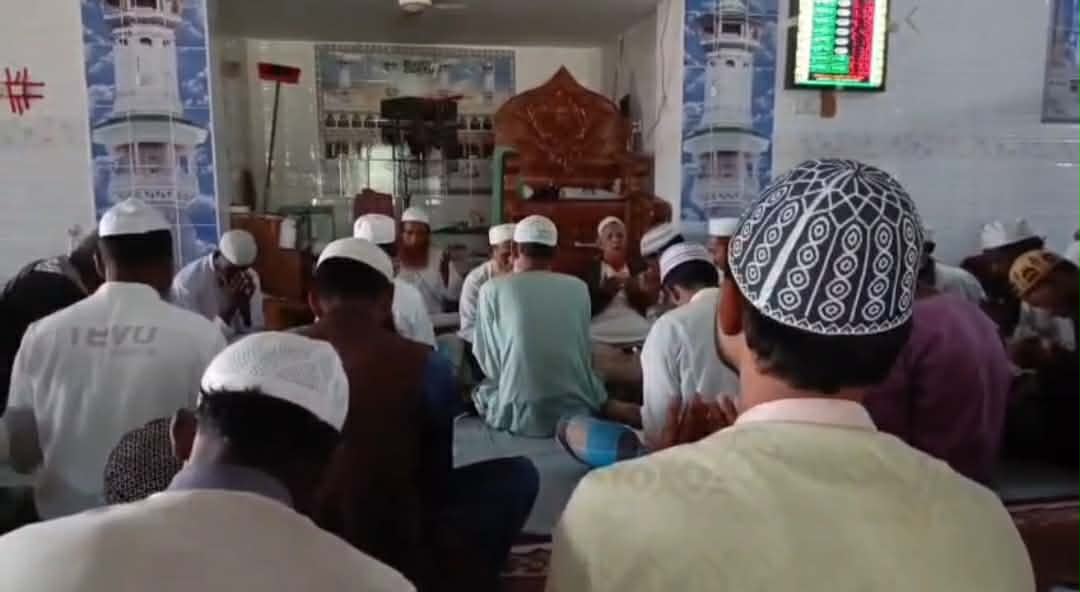 রাঙ্গাবালীতে খালেদা জিয়ার রুহের মাগফেরাত কামনায় দোয়া ও মোনাজাত