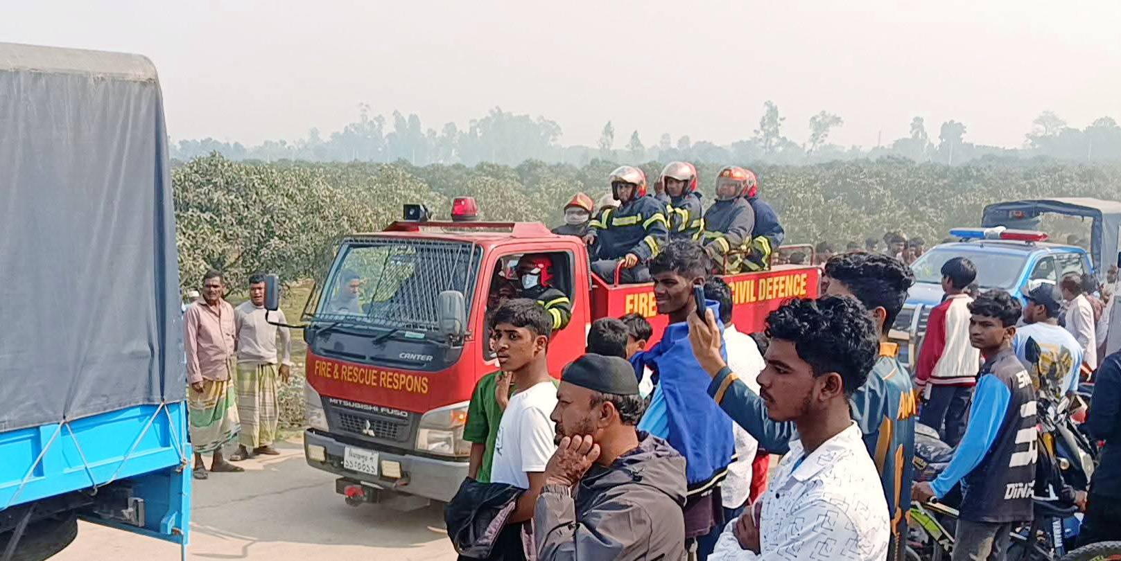 দিনাজপুরের নর্থ হেয়ার প্রোডাক্ট বিডি কোম্পানি লিমিটেডে হঠাৎ আতঙ্ক, ১২ জন নারী শ্রমিক হাসপাতালে ভর্তি