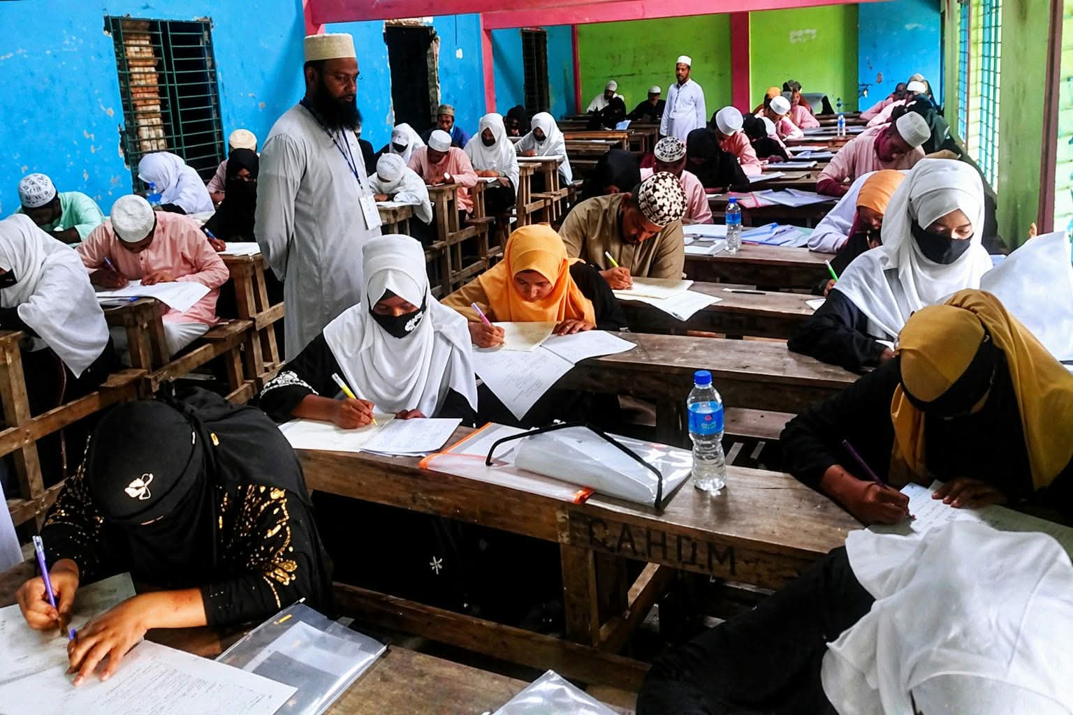 দক্ষিণ আইচায় সিসি ক্যামেরার নিয়ন্ত্রণে এসএসসি ও দাখিল পরীক্ষা